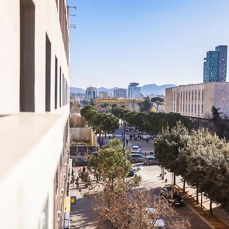 Viewpoint Central Apartment Tirana Bagian luar foto