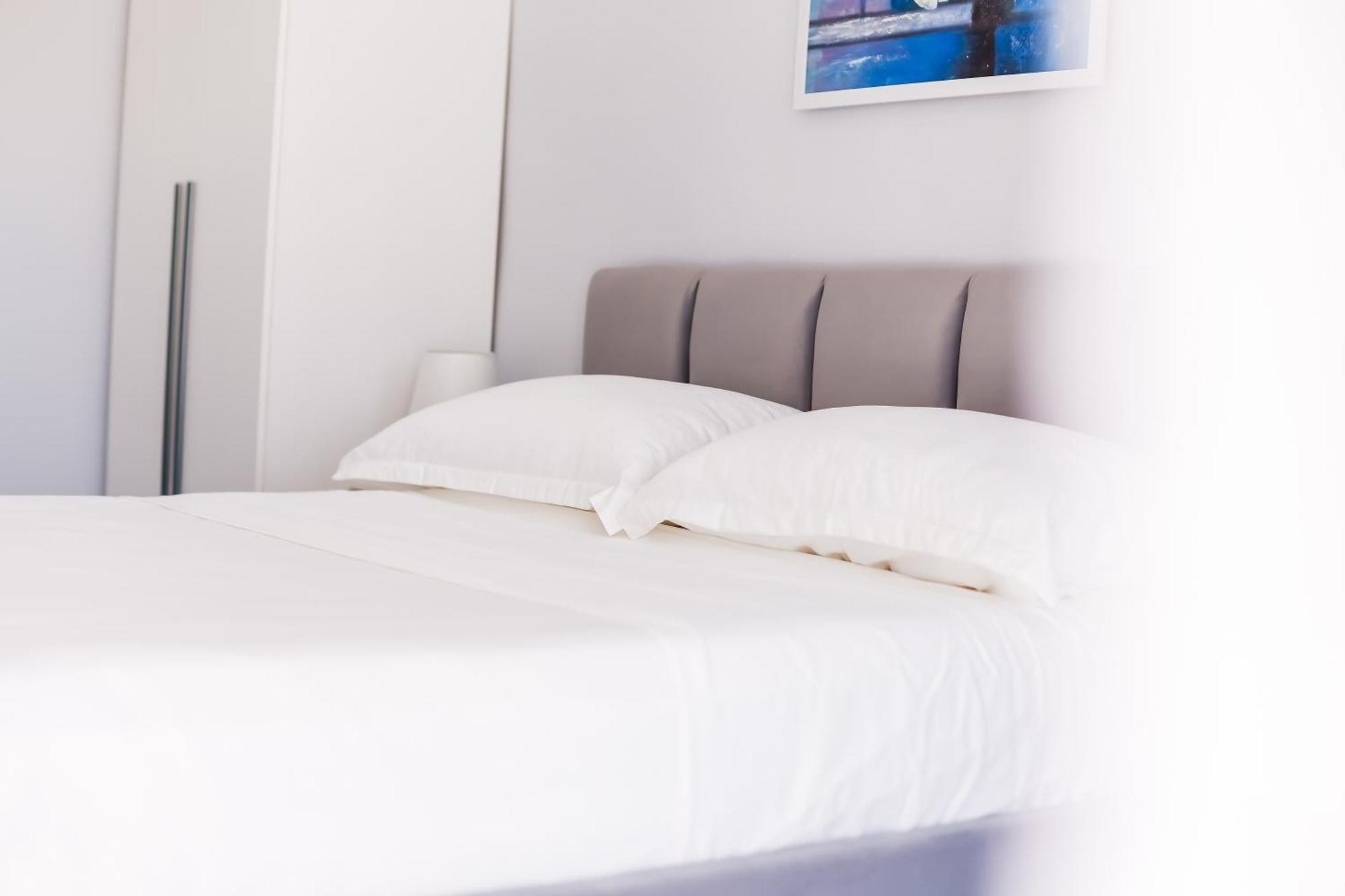 Viewpoint Central Apartment Tirana Bagian luar foto